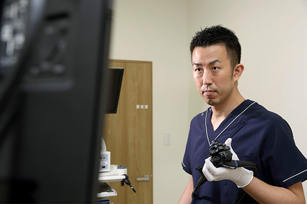 治療経験豊富な専門医による日帰り手術